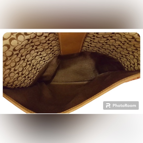 Authentic Coach Signature Jacquard Classic Two-Tone Tan Duffle Crossbody Bag - Picture 7 of 9